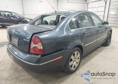 2001 Volkswagen Passat Glx z USA, uszkodzony, nr VIN WVWTH63BX1P133962